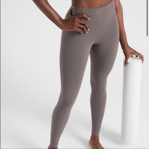 Athleta Salutation 7/8 Tight In Powervita Flagstone Gray